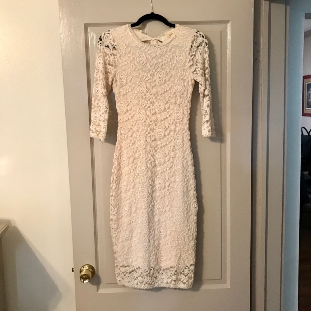 Lace midi dress